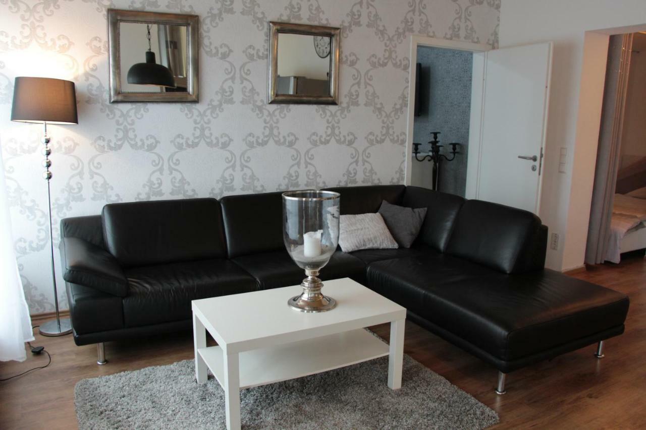 Modernes Und Gemuetliches Appartment Mit Terrasse, Stadtnah Ravensburg Exteriör bild